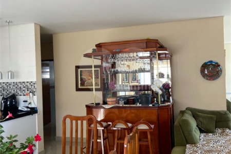 Linda casa Condomínio Santa Isabel I