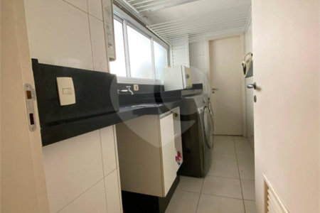 Apartamento amplo de 143 m² na Vila Mariana