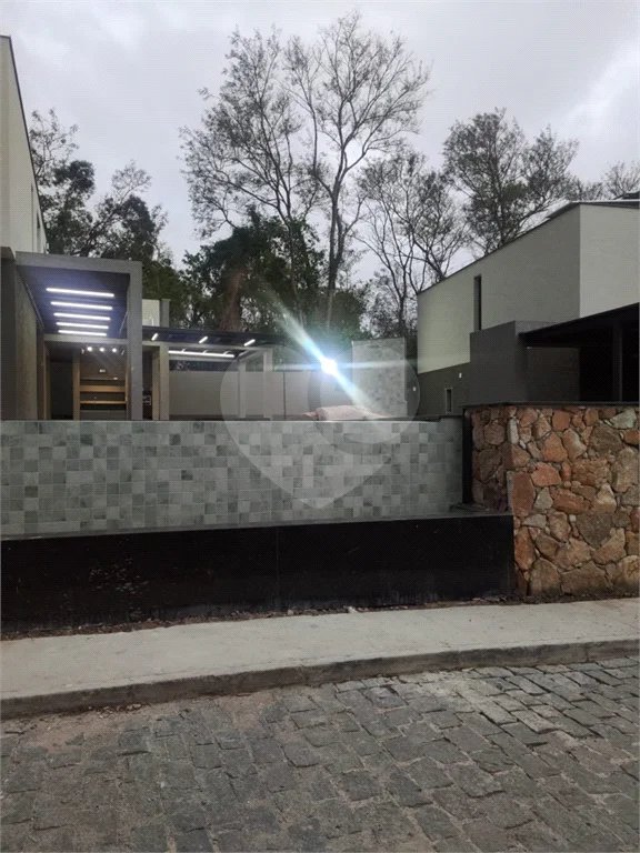 Casa de Alto Padrão com Vista Privilegiada para a Pedra Grande — Atibaia