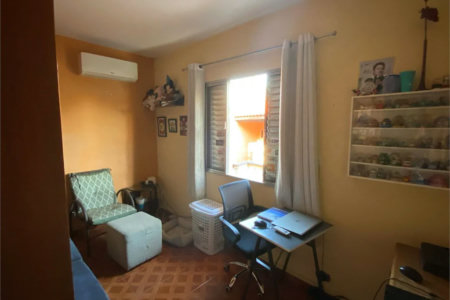 Casa Ampla à Venda no Jardim Bonfiglioli com Área Gourmet e 4 Quartos!