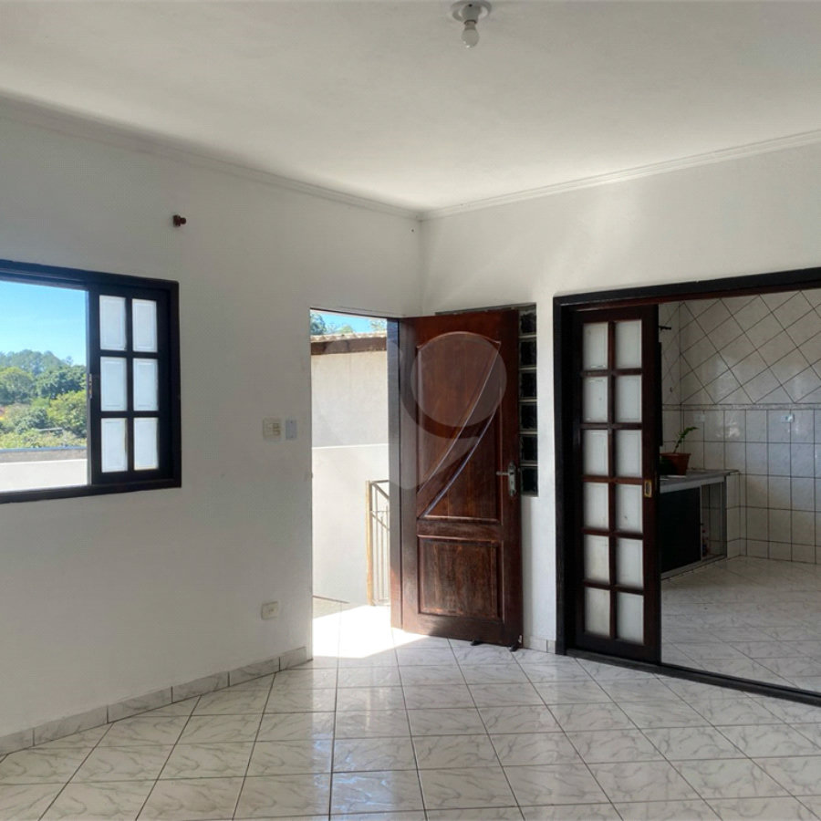 Casa para locaçãono Cabuçu