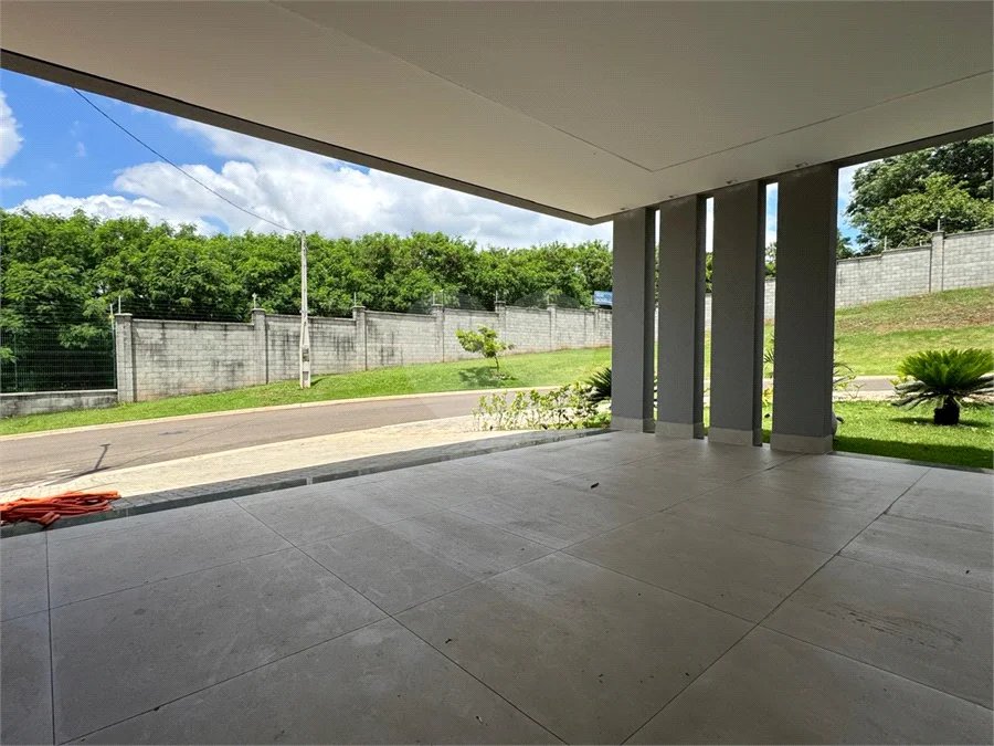 Casa térrea com 3 suítes á venda no Damha 2 de Piracicaba - SP.