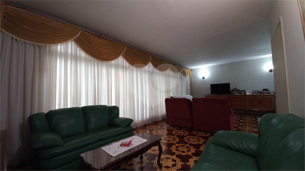 Casa Térrea com 3 quartos, 2 vagas,jardim e quintal – Próxima ao Metrô Tucuruvi e shopping Trimais