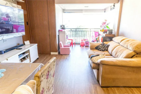 Apartamento à venda na Moóca, 68m², 2 dormitórios, 1 suíte, 1 vaga, ar condicionado, varanda, lazer completo