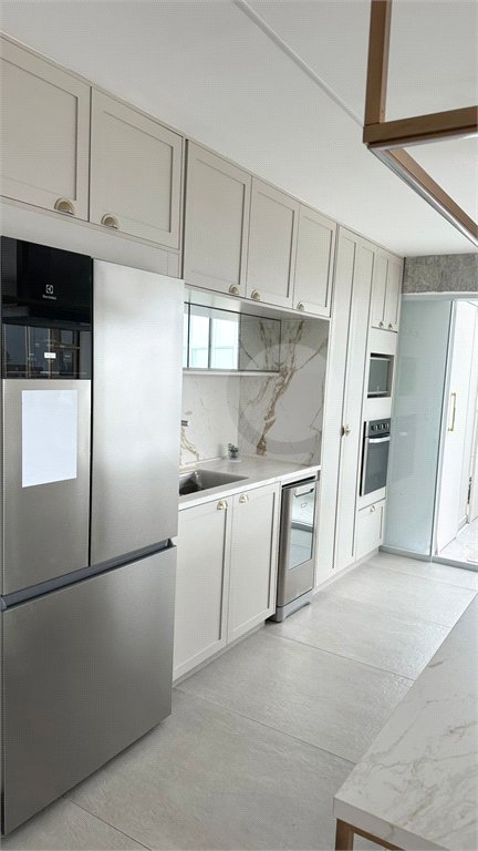 Apartamento de 140 m², 2 dormitórios sendo uma suìte, 3 vagas - Campo Belo/SP.