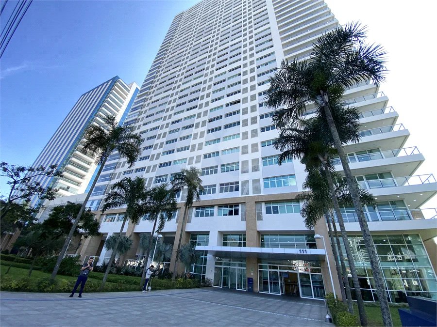 Consultório de 61 m² com 5 ambientes e Varanda no Domo Business!