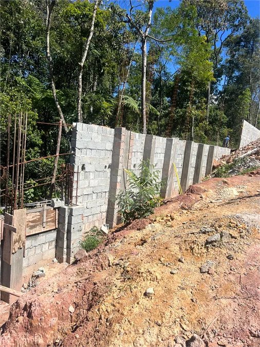 Terreno à venda no condomínio Alpes da Cantareira, Mairiporã - SP