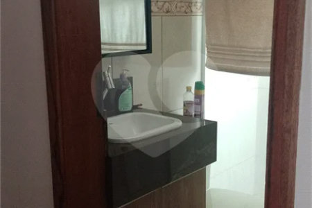Apartamento com 80m² , 2 dormitórios , sendo 1 suíte , 1 vaga , à venda na Vila Tibiriça , em Santo André.