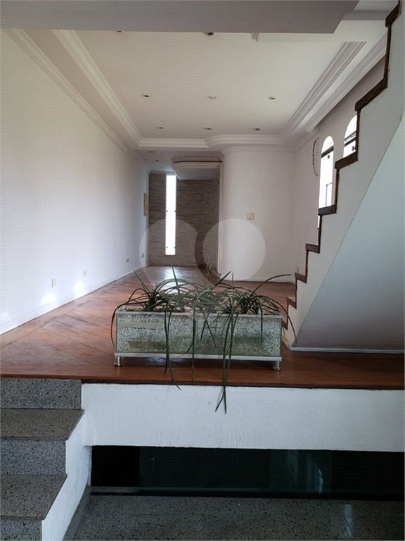 Sobrado à venda com 3 quartos, sendo 1 suíte,  em Vila Maria, São Paulo, SP