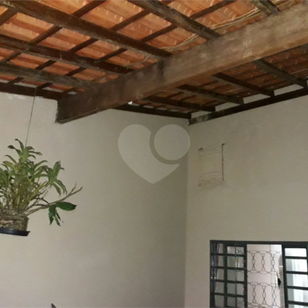 Vendo excelente Casa Térrea no Cidade Aracy II, em São Carlos SP.