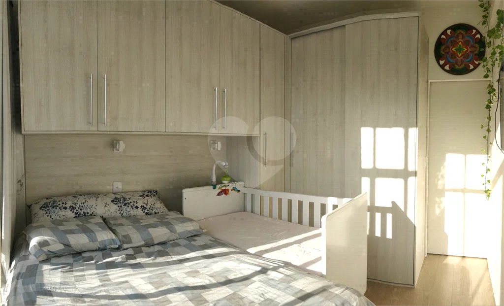 Apartamento e Sala Comercial no centro de São Paulo.