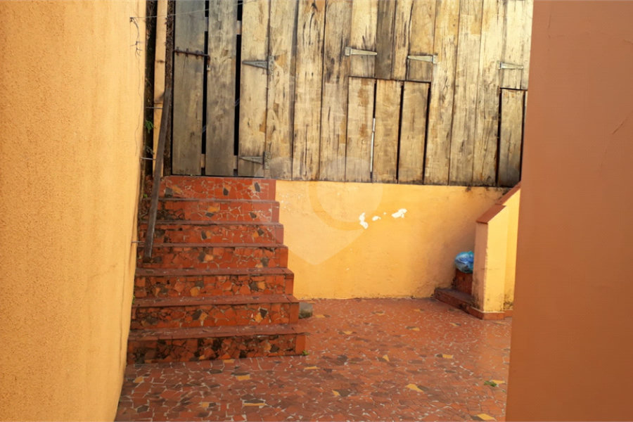 BELA CASA 274 M² C/ 3 QUARTOS 1 SALA 1 COZINHA 3 BANHEIROS 2 VAGAS Para Estacionamento coberta P/ VENDA NA V N Cachoeirinha