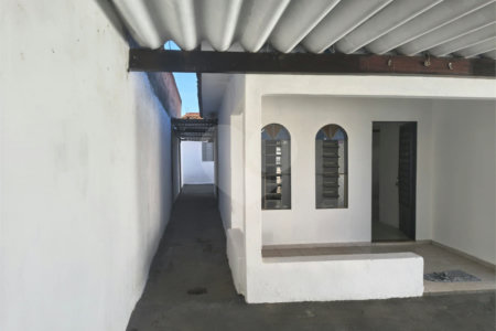CASA AMPLA COM QUINTAL E GARAGEM PARA 4 CARROS | R$ 244.680,00 | NÃO PERCA ESSA OPORTUNIDADE!