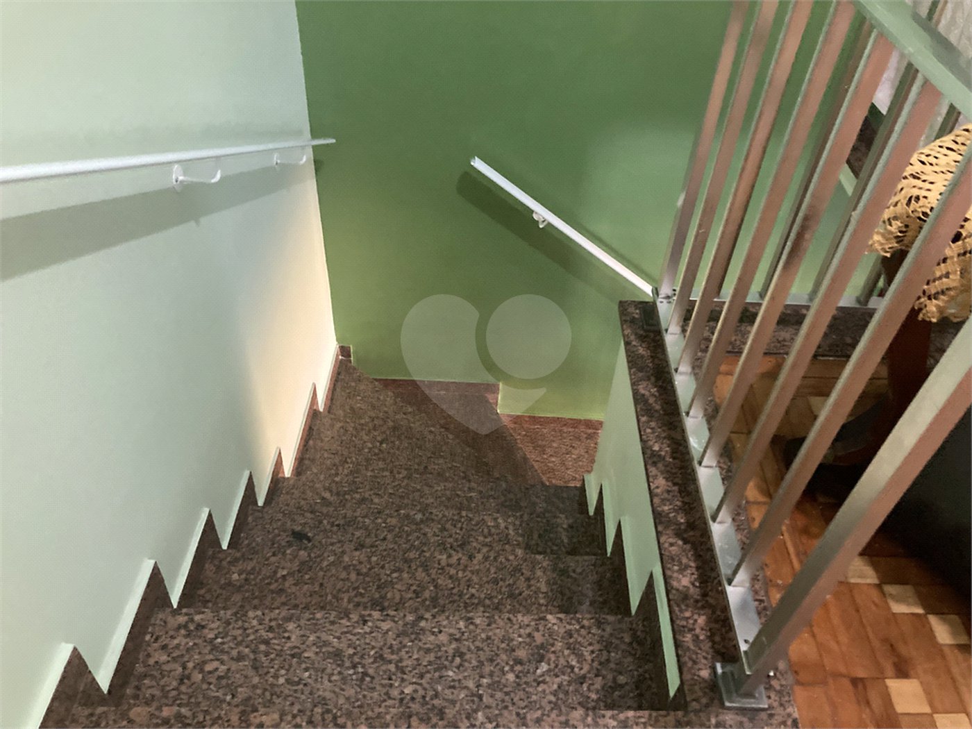 Casa com 4 dormitórios na Saúde.
