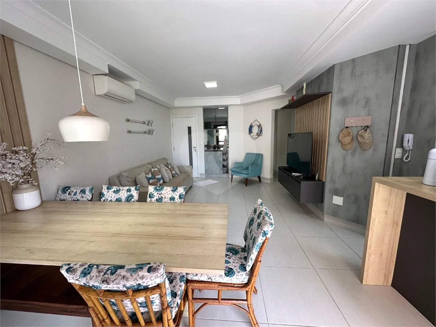 Apartamento à venda com 3 quartos, sendo 1 suíte, em Riviera de São Lourenço, Bertioga, SP