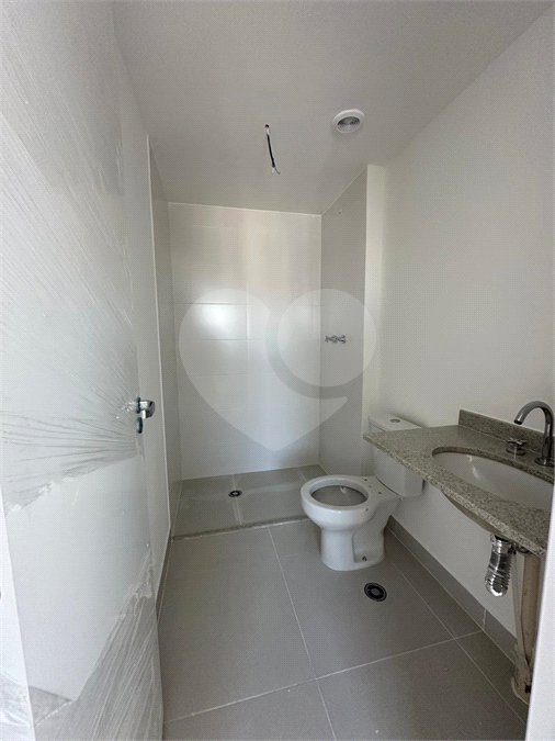 Apartamento com 125m², 3 dormitórios, sendo 3 suítes, 2 vagas, à venda na Moóca.