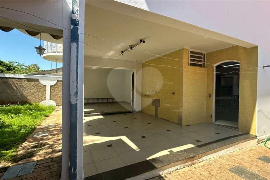 Venda Casa com 4 Dormitórios no Parque Santa Cecília