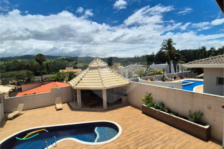 Sobrado à venda ou para alugar com 3 suítes em Villaggio Capríccio, Louveira, SP