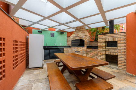 Apartamento à venda com 3 quartos, sendo 1 suíte, em Chácara Santo Antônio, São Paulo, SP