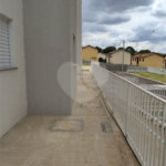 Apartamento no Condomínio Parque dos Manacás.