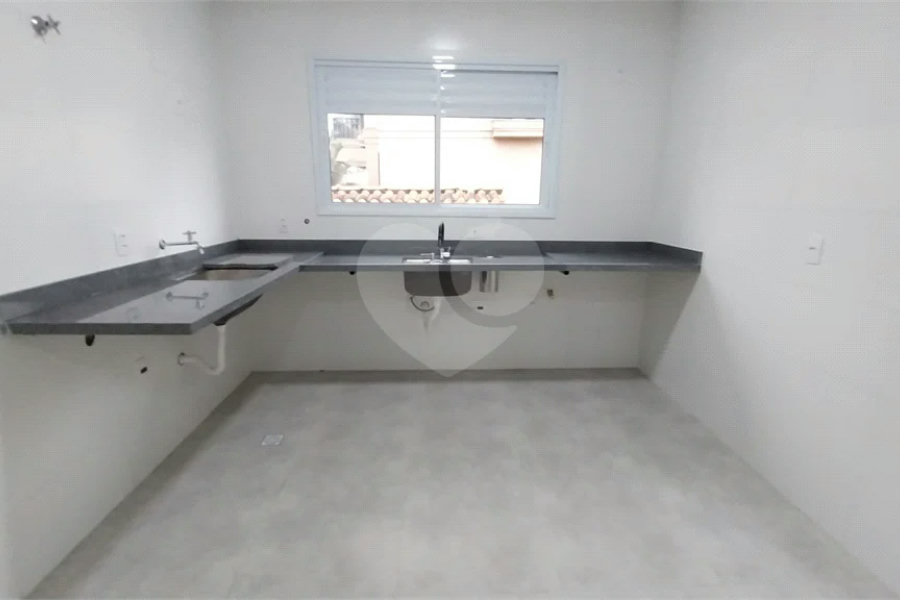 Apartamento novo Região Jardim do São Paulo com – 40 metros - 2 dormitórios - 1 banheiro, sala - cozinha e 1 vaga.