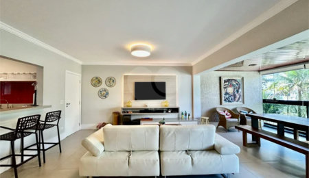 Apartamento à venda com 4 quartos, sendo 2 suítes, em Riviera de São Lourenço, Bertioga, SP
