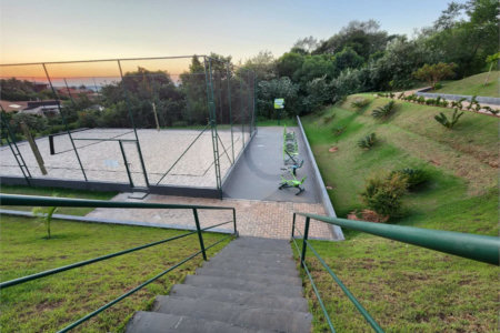 Terreno com 1.500 m2 no Condomínio Residencial Jardim Primavera Louveira SP