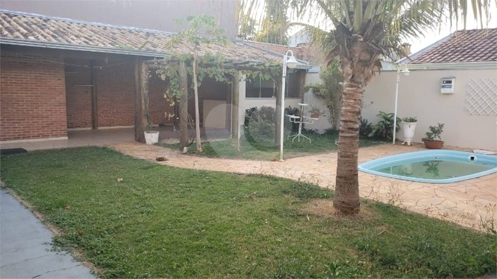Casa com 4 Quartos para alugar - Residencial Samambaia
