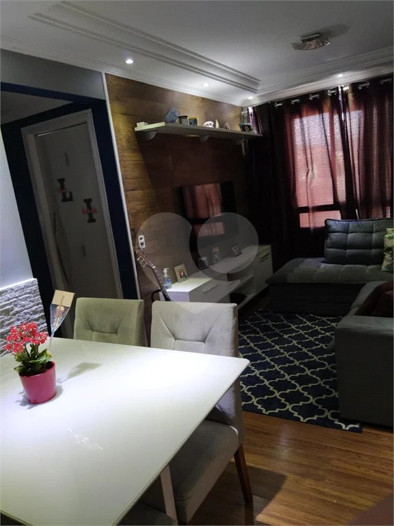 Apartamento 49m² , 2 dormitórios , 1 vaga , à venda no centro de Guarulhos.