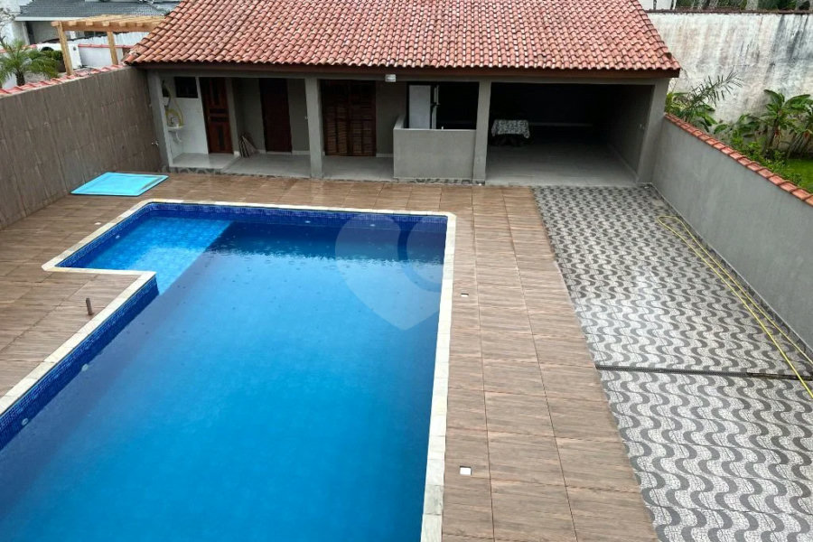 Casa à venda com 4 quartos, sendo 2 suítes,  em Morada da Praia, Bertioga, SP
