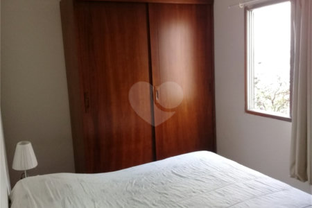 Apartamento 02 dormitórios à venda na Vila Mariana.