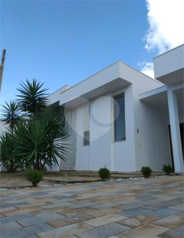 Casa em condomínio - Bosque São Carlos