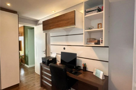 Apartamento á venda MOBILIADO com 128m², 3 suítes, 2 vagas, no centro de Santo André