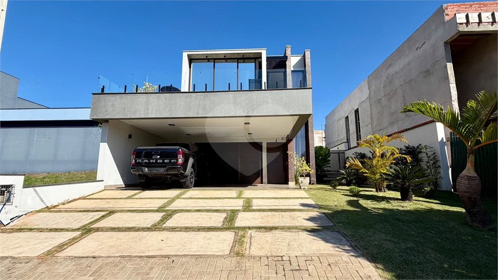 Lindo sobrado a venda no Condomínio Damha 2, na cidade de Piracicaba - SP.