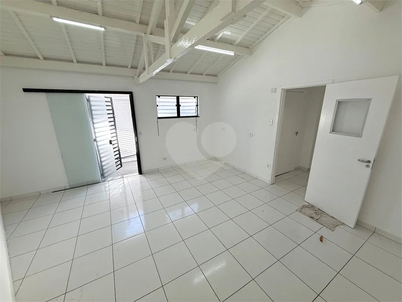 Prédio Comercial de Alto Padrão em Localização Nobre
