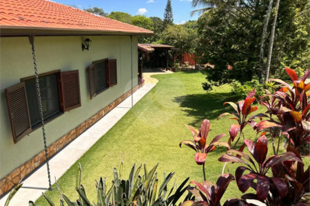 Casa para Venda ou Locação com opção de estar mobiliado no Condomínio Recanto Florido – Vinhedo/SP