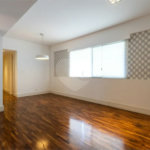 Apartamento para venda em Moema com 2 quartos, sendo 2 suítes, 70m²