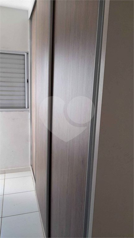 Apartamento no Condomínio Parque dos Manacás