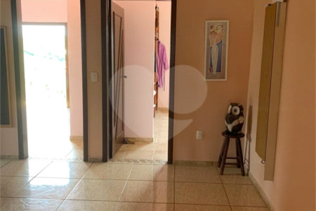Casa ampla à venda no Vale das Flores em Atibaia