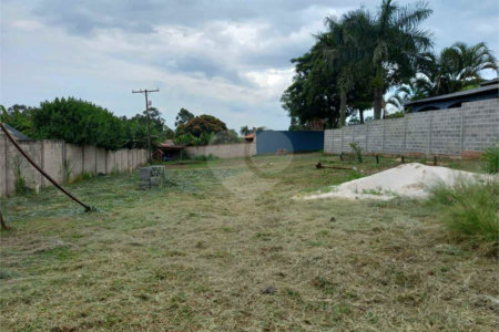 Terreno com 2.010,00 m² .