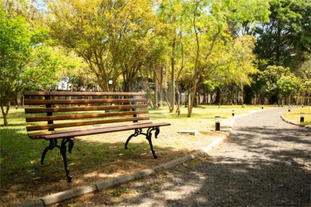 Sobrado à Venda no Condomínio Vila Verde Sabará