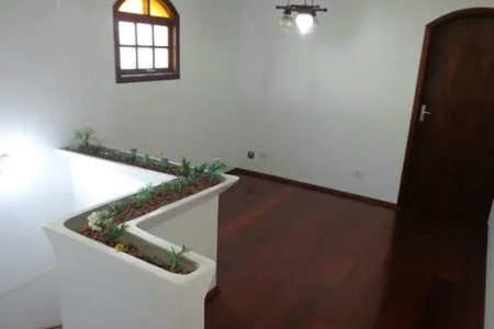 Casa à venda com 3 quartos, sendo 1 suíte,  em Vila Campesina, Osasco, SP