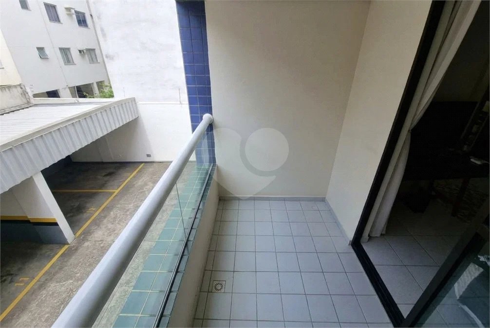 Apartamento 2 quartos, sacada e vaga em Santa Cecília