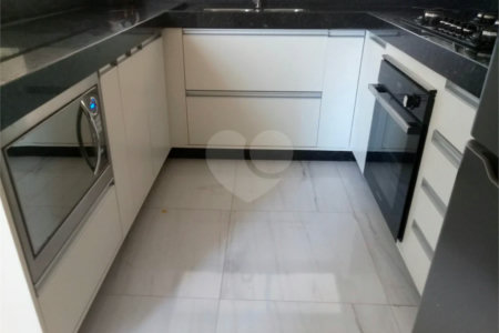 Sua nova casa com piscina e área gourmet te espera! no Golden Park em Hortolandia