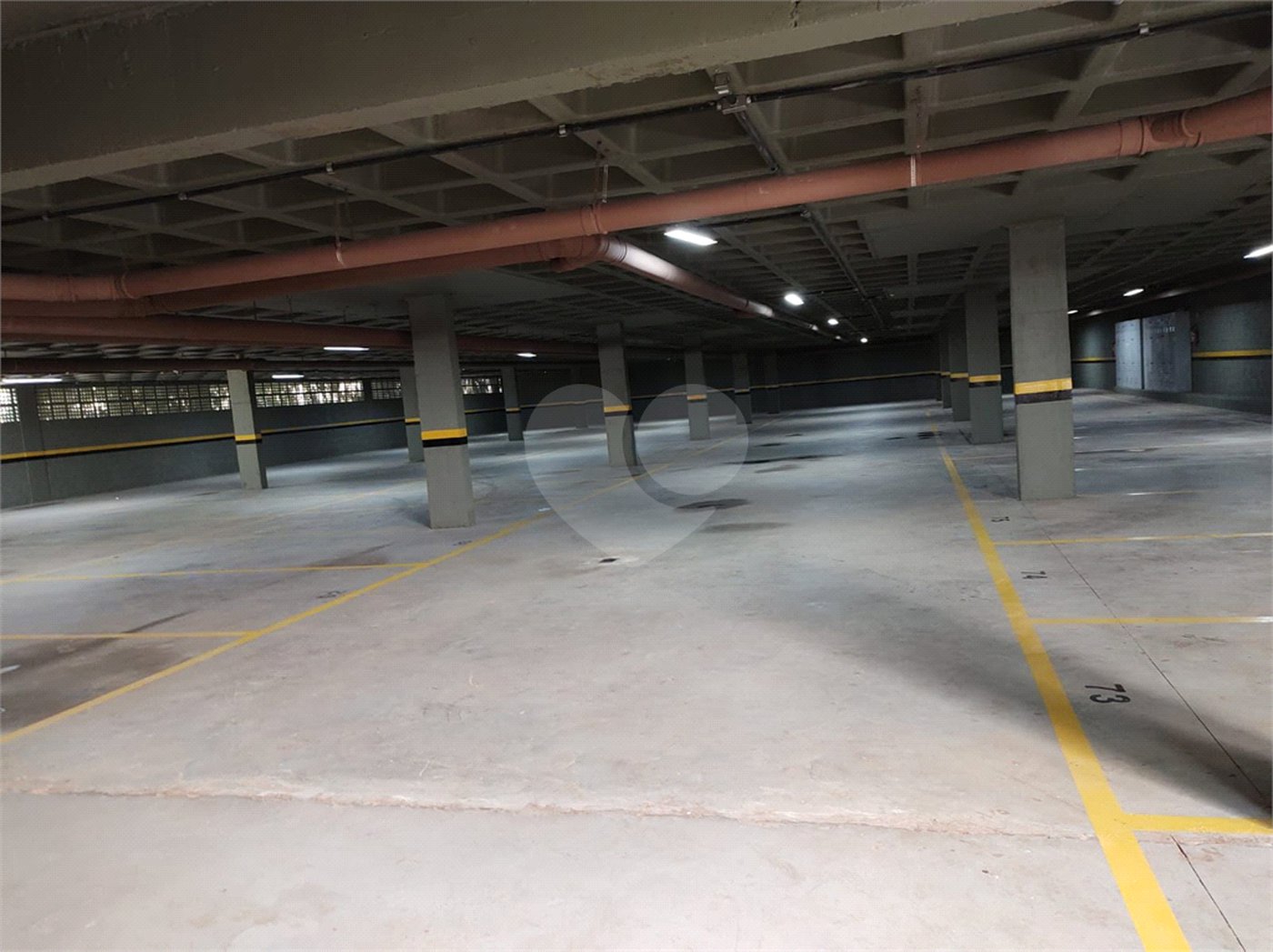 Apartamento no Condomínio Parque das Acácias.