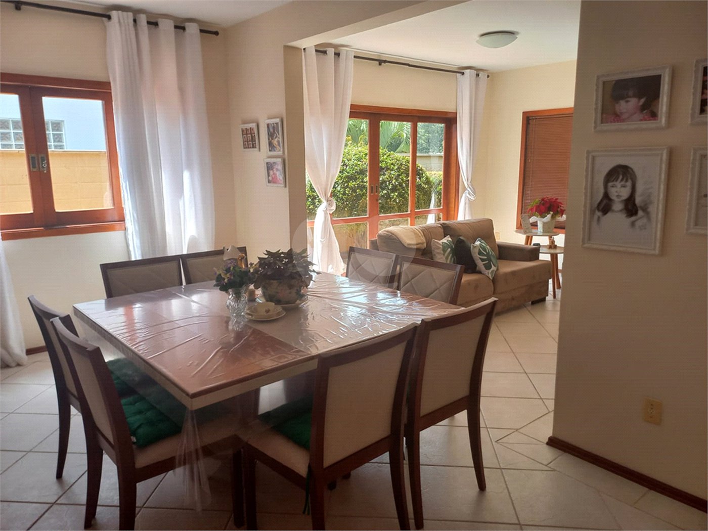 Casa à venda com 4 quartos, sendo 2 suítes,  em Villaggio Capríccio, Louveira, SP