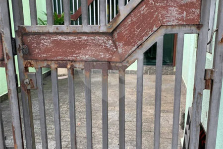 Casa com 115m², 3 dormitórios, 1 vaga, à venda na Penha.