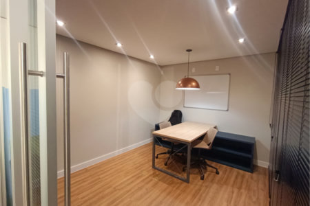 Studio de 22m2 com sacada à venda na Vila Mariana
