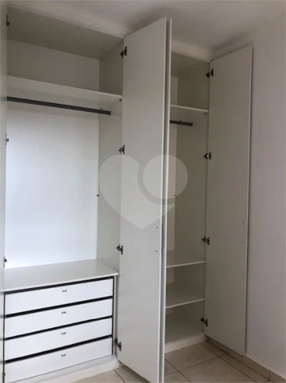 Apartamento no Condomínio Residencial Vitale, localizado na cidade de Ribeirão Preto/SP .