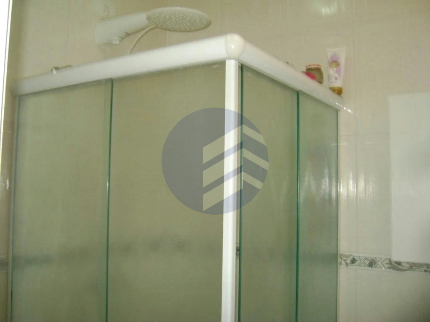 Casa à venda com 3 quartos, sendo 1 suíte, no condomínio Res Green Ville, São Paulo - SP